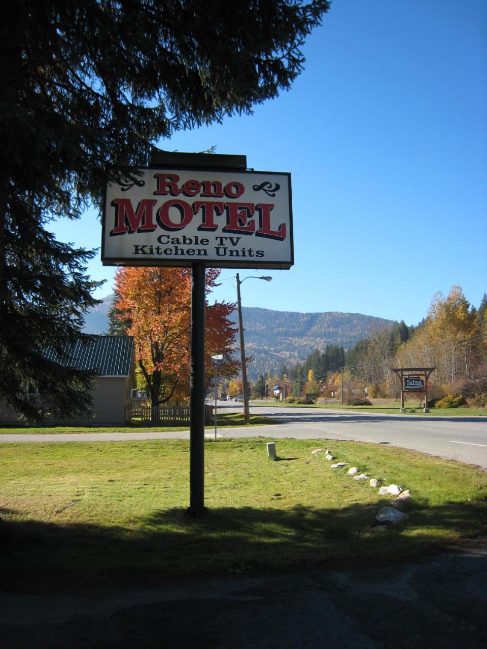 Reno Motel Salmo Exterior photo